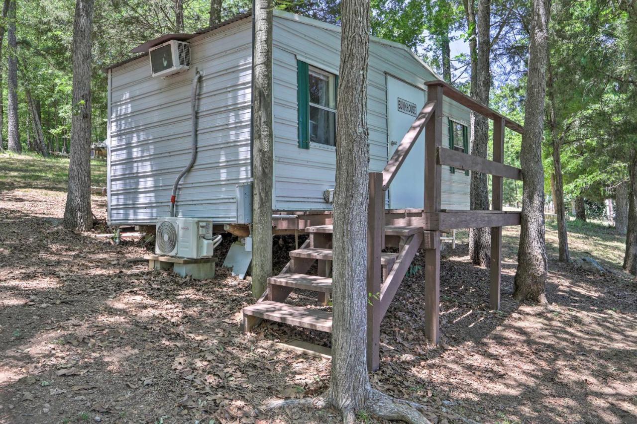 House With Dock And Slide Situated On Lake Sinclair! Sparta 外观 照片