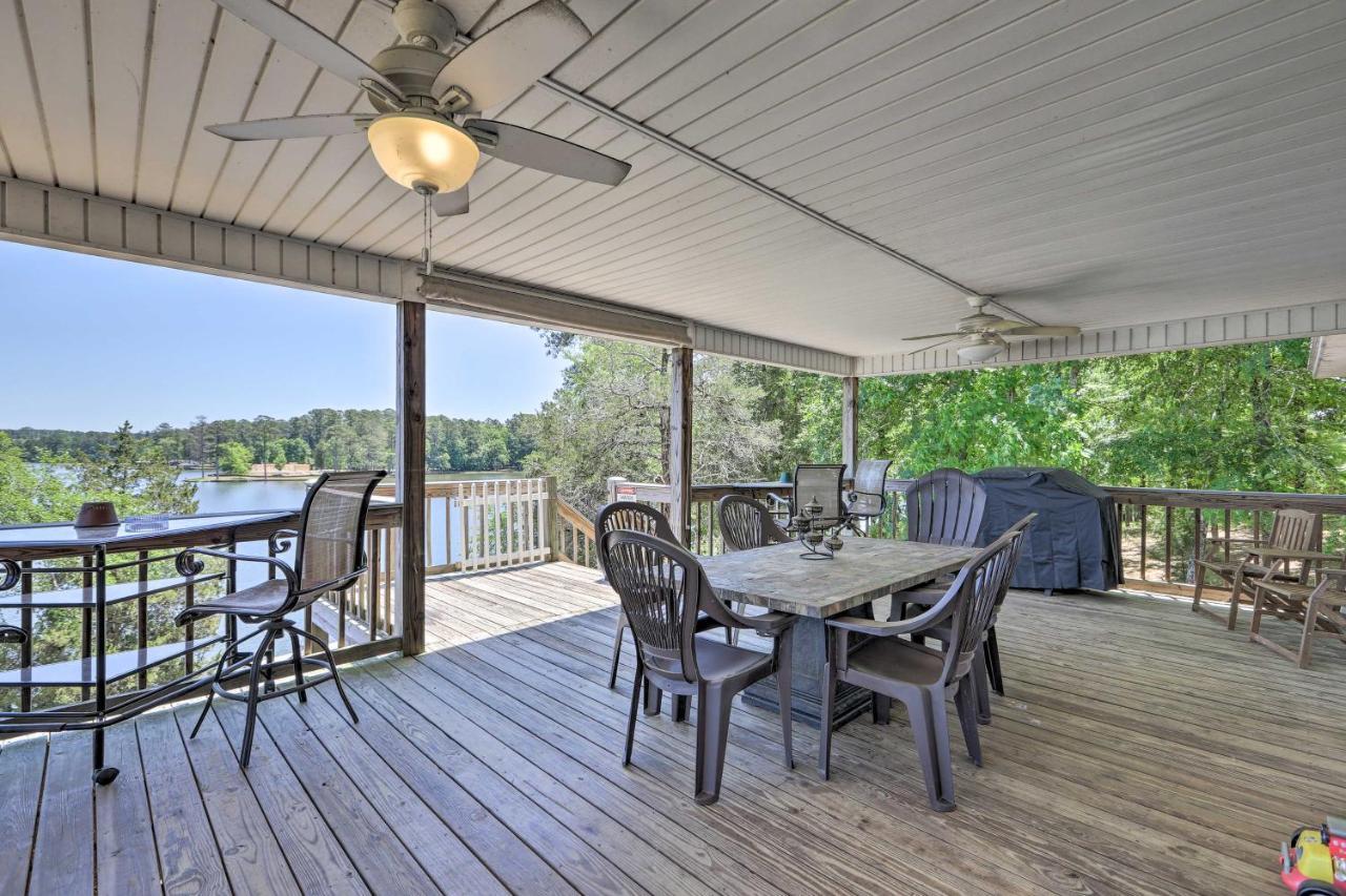 House With Dock And Slide Situated On Lake Sinclair! Sparta 外观 照片